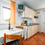 Aleks House With 3*