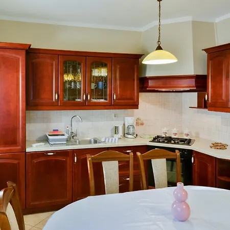 Gæstehus Aleks House With Umag